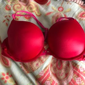 A red push up bra